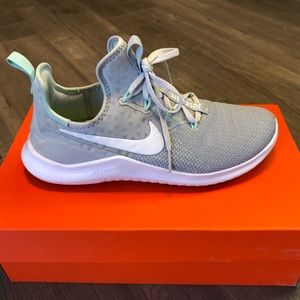 NIKE Women’s Training Shoes | Size: 8.5